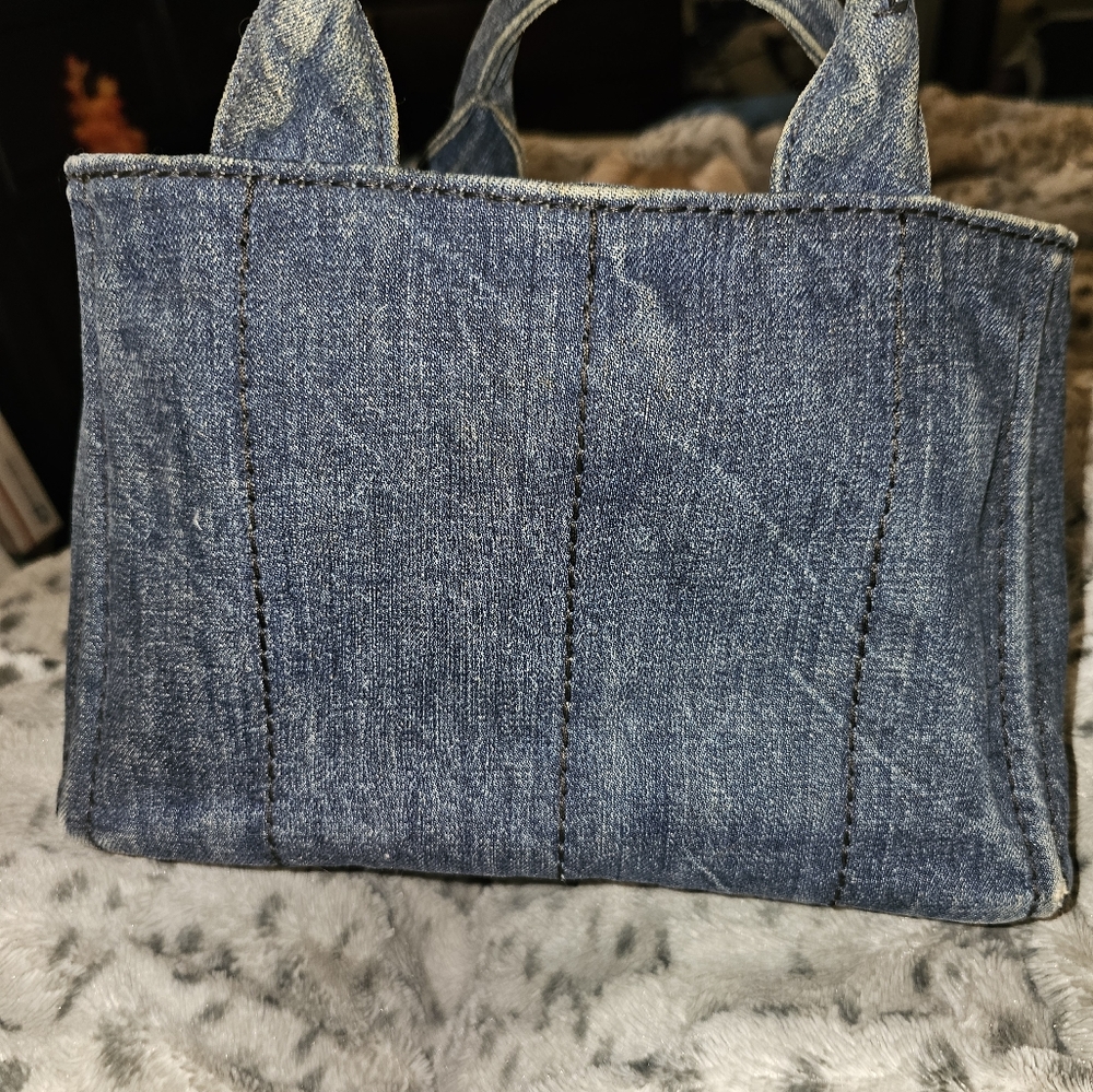 PRADA Tote - Picture 2 of 10